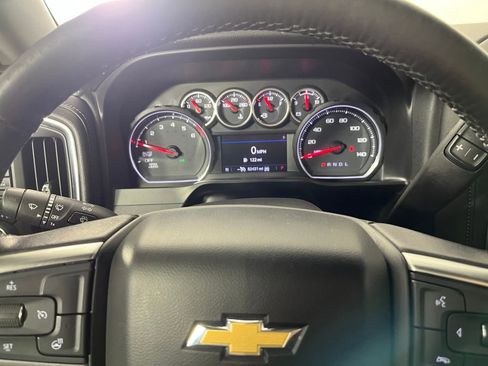 Used 2020 Chevrolet Silverado 1500 LT w/ All-Star Edition image 19
