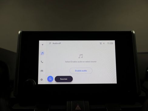 Used 2025 Toyota RAV4 XLE image 20