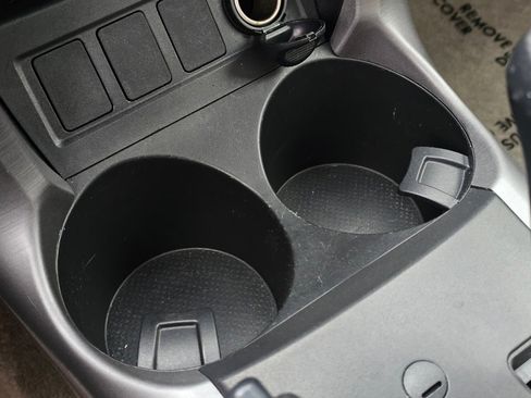 Used 2007 Toyota RAV4 Limited image 10