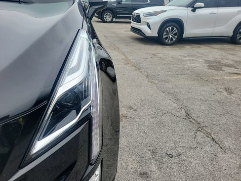 Used 2026 Cadillac XT5 Luxury FWD image 11