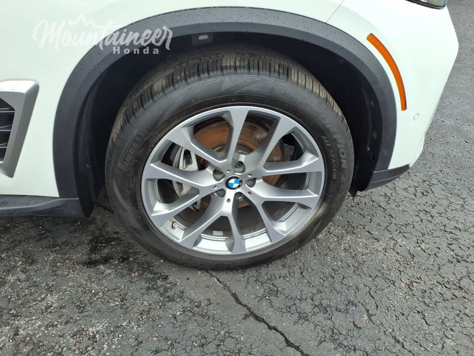 Used 2026 BMW X5 xDrive40i AWD/4WD image 9