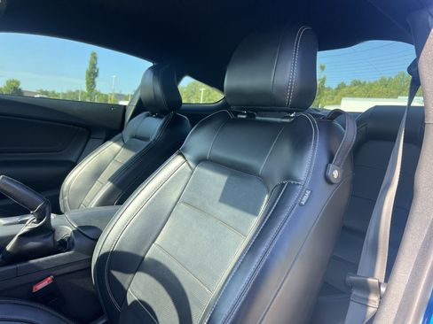 Used 2019 Ford Mustang GT Premium w/ Performance Package - Level 2 RWD image 17