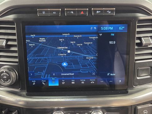 Used 2021 Ford F150 Lariat image 17