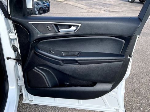 Used 2024 Ford Edge SEL image 22