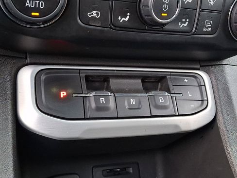 Used 2023 GMC Acadia SLT AWD/4WD image 19