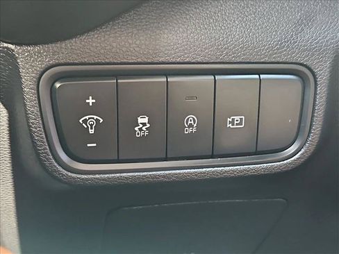 Used 2024 Kia Soul EX w/ Option Group 015 FWD image 17