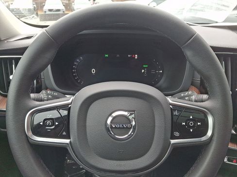 Certified 2023 Volvo XC60 T8 Ultimate image 21