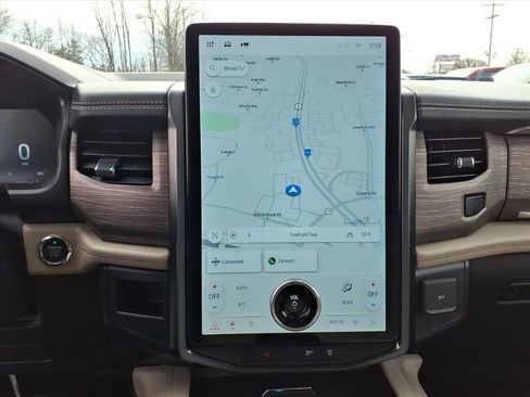 Used 2022 Ford Expedition Max Limited image 7