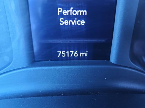 Used 2021 RAM 2500 Tradesman w/ Chrome Appearance Group image 17