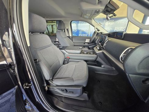 Used 2025 Ford Expedition Max Active image 25