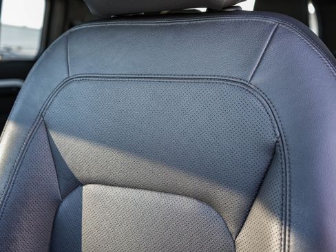 Used 2023 Land Rover Defender 110 S image 25