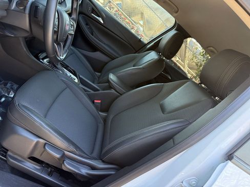 Used 2025 Buick Encore GX Preferred image 21