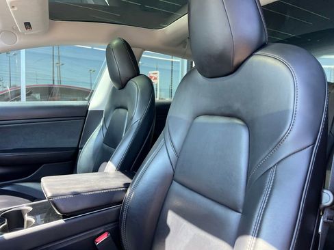 Used 2020 Tesla Model 3 Long Range image 36
