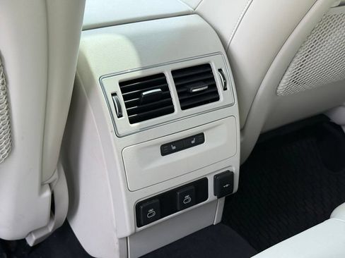 Used 2022 Jaguar F-PACE S AWD/4WD image 24