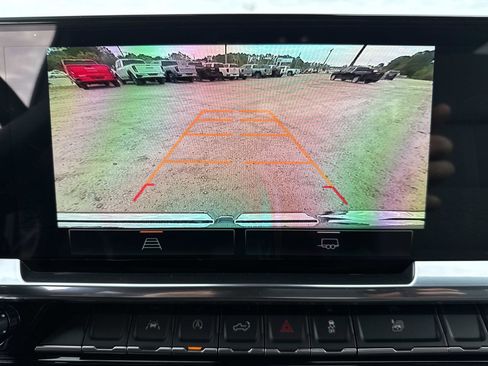 New 2026 GMC Sierra 1500 SLE image 29