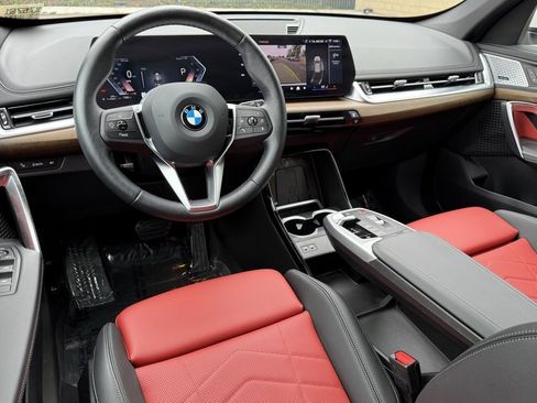 Used 2025 BMW X1 xDrive28i w/ Convenience Package image 29