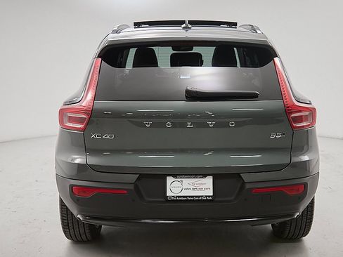 New 2026 Volvo XC40 B5 Ultra w/ Climate Package image 8