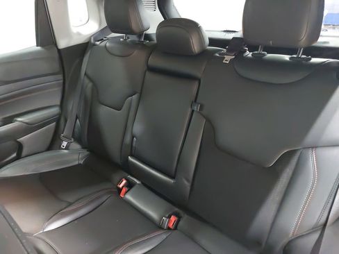 Used 2022 Jeep Compass Trailhawk w/ Trailhawk Convenience Group image 13