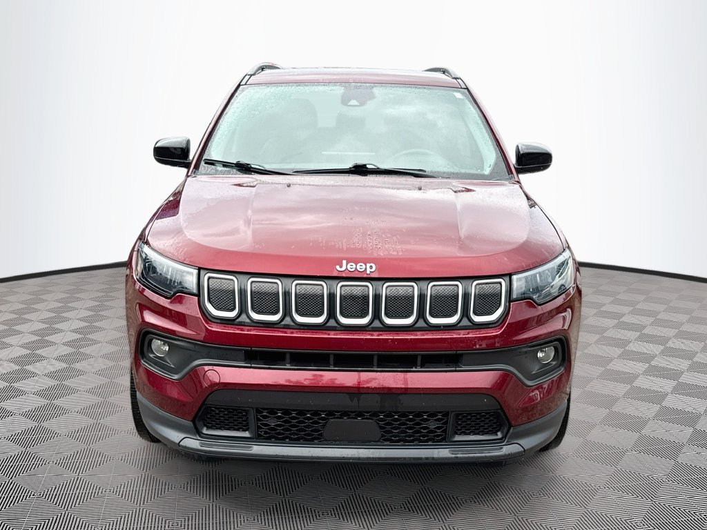 Used 2022 Jeep Compass Latitude AWD/4WD image 2