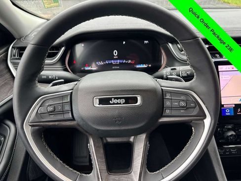 Used 2023 Jeep Grand Cherokee Limited AWD/4WD image 28