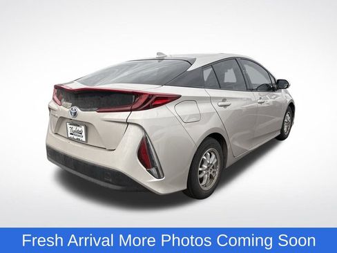Used 2018 Toyota Prius Prime Plus image 4