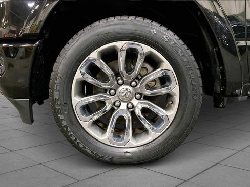 Used 2019 RAM 1500 Laramie w/ Sport Appearance Package image 10
