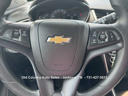 Used 2020 Chevrolet Trax LS w/ Tint and Cruise Package image 21