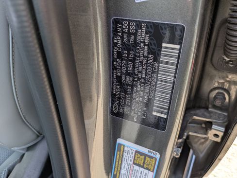 Certified 2024 Hyundai Elantra Limited image 31