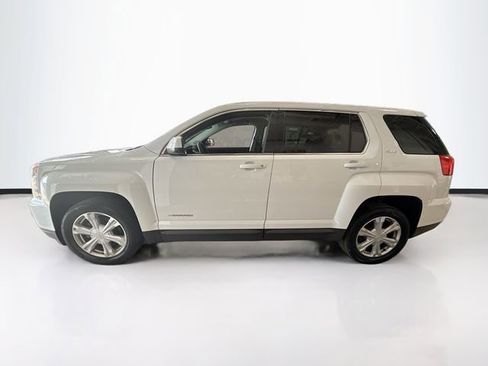 Used 2017 GMC Terrain SLE image 9