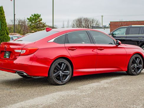 Used 2019 Honda Accord Sport image 9