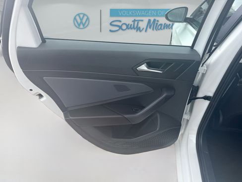 Used 2025 Volkswagen Jetta SEL FWD image 25