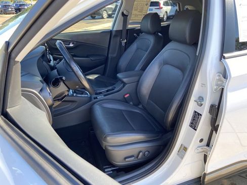 Used 2023 Hyundai Kona Limited image 17