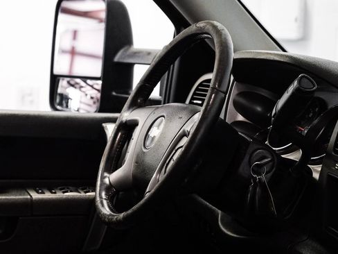 Used 2014 Chevrolet Silverado 3500 LT w/ Texas Edition image 16