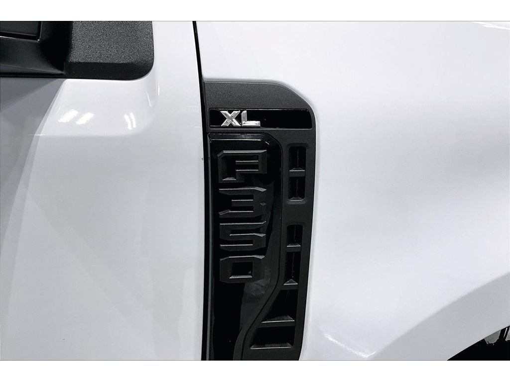 New 2027 Ford F350 XL w/ XL Chrome Package AWD/4WD image 37