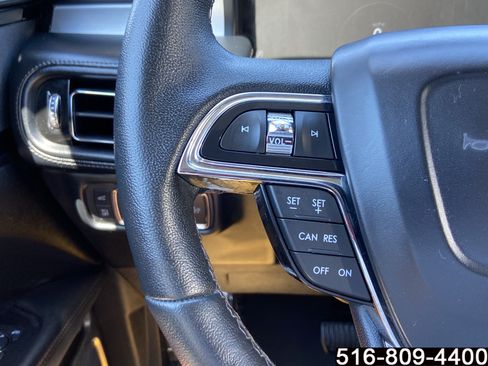Used 2022 Lincoln Nautilus AWD w/ Premium Package image 14