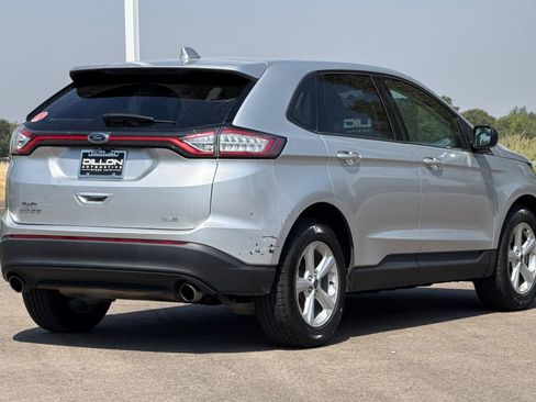 Used 2017 Ford Edge SE AWD/4WD image 4