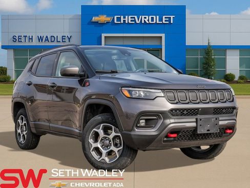 Used 2022 Jeep Compass Trailhawk w/ Trailhawk Elite Group image 1