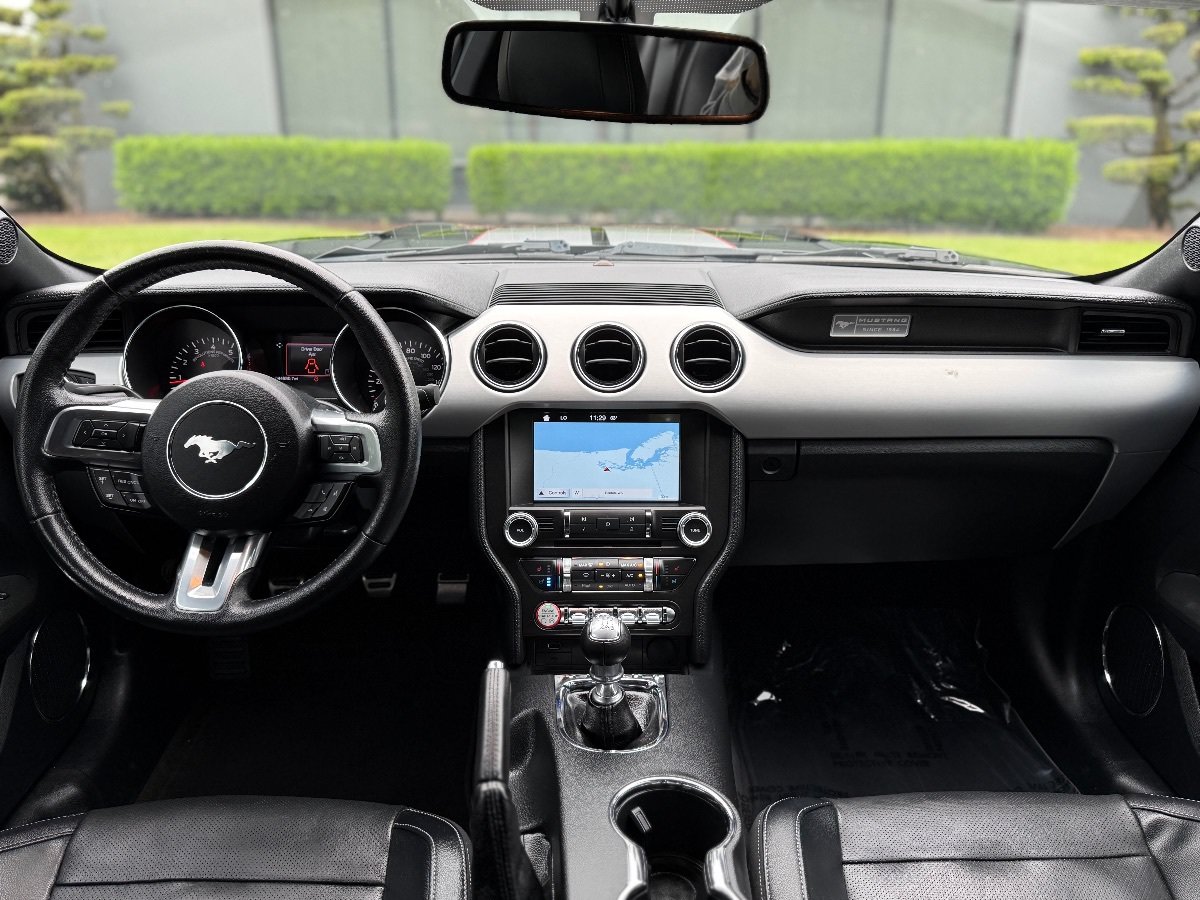 Used 2016 Ford Mustang GT Premium w/ Equipment Group 401A RWD image 25