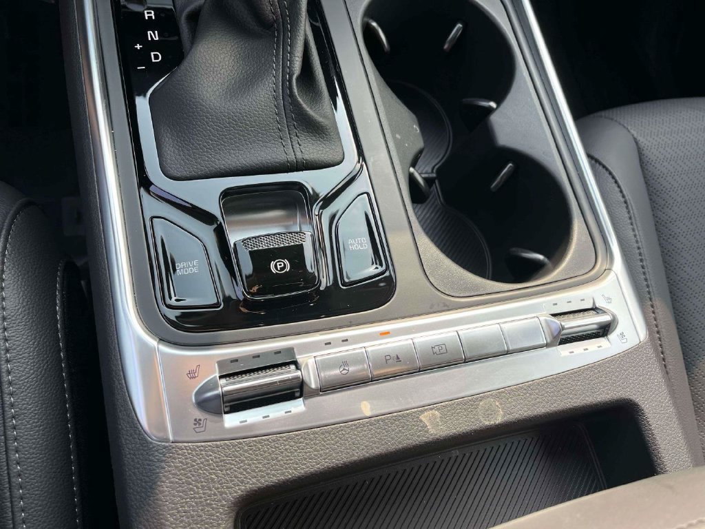 Certified 2026 Kia Carnival SX Prestige FWD image 21