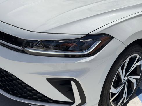 New 2026 Volkswagen Jetta SEL image 7