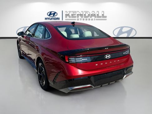 Used 2026 Hyundai Sonata SEL FWD image 4