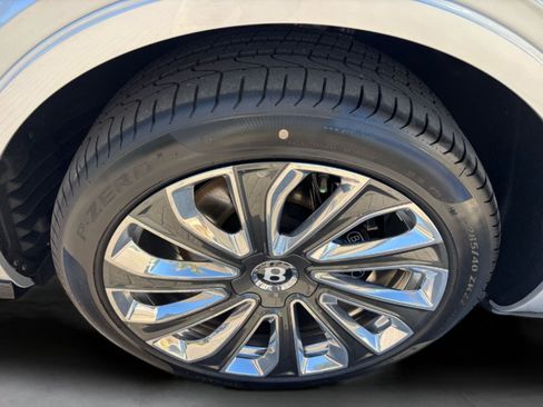 New 2025 Bentley Bentayga Extended Wheelbase AWD/4WD image 39