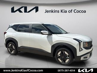 Used 2027 Kia Seltos LX FWD video 1