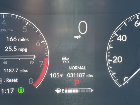 Used 2023 Honda HR-V EX-L image 2