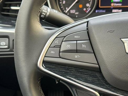 Used 2025 Cadillac XT5 Premium Luxury w/ LPO, Red Accent Package FWD image 33