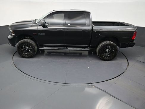 Used 2017 RAM 1500 Express w/ Black Ram 1500 Express Group AWD/4WD image 13