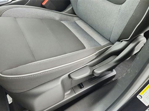 Used 2022 Chevrolet TrailBlazer LS FWD image 17