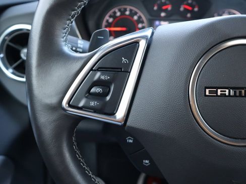 Used 2023 Chevrolet Camaro LT w/ Technology Package image 6