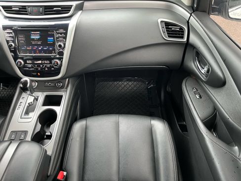 Used 2019 Nissan Murano SL w/ SL Technology Package FWD image 15