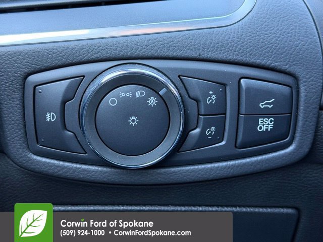 Used 2020 Ford Edge ST w/ Cold Weather Package AWD/4WD image 29